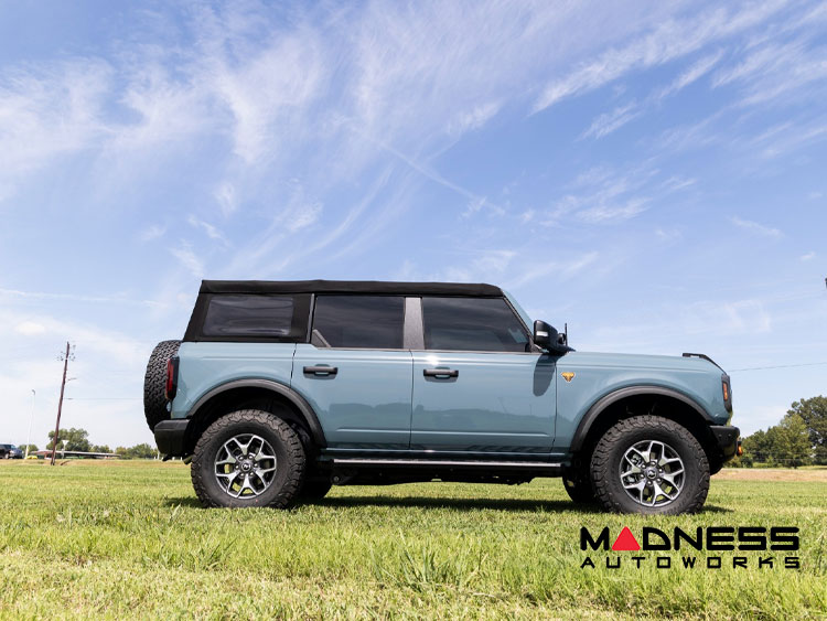 Ford Bronco Running Boards - BA2 Side Steps - Rough Country - 4 Door